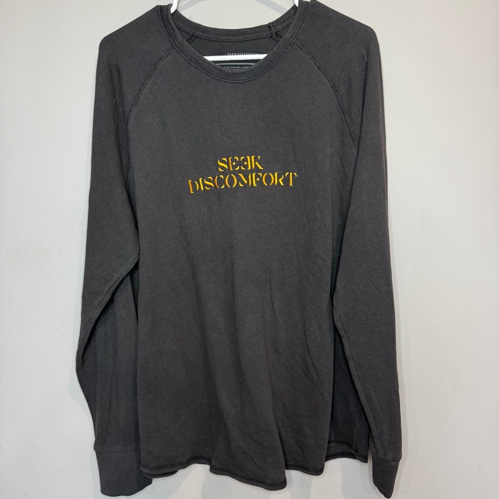Seek Discomfort Men’s Black‎ Long Sleeve Crewneck Size XL